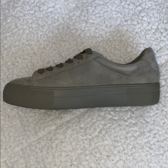 Steve Madden sneakers - Picture 3 of 5